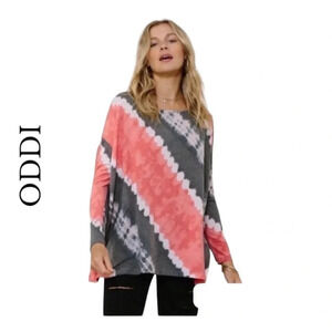 2023.‎ ODDI LONG SLEEVE TOP 1X TIE DYE CORAL AND GREY BOAT NECKLINE